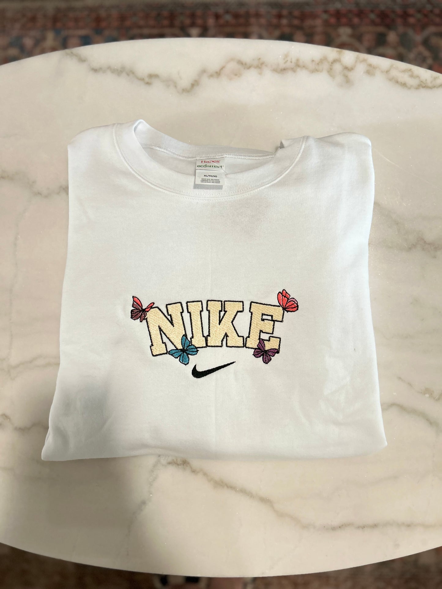 NIKE Butterflies - Crewneck | White