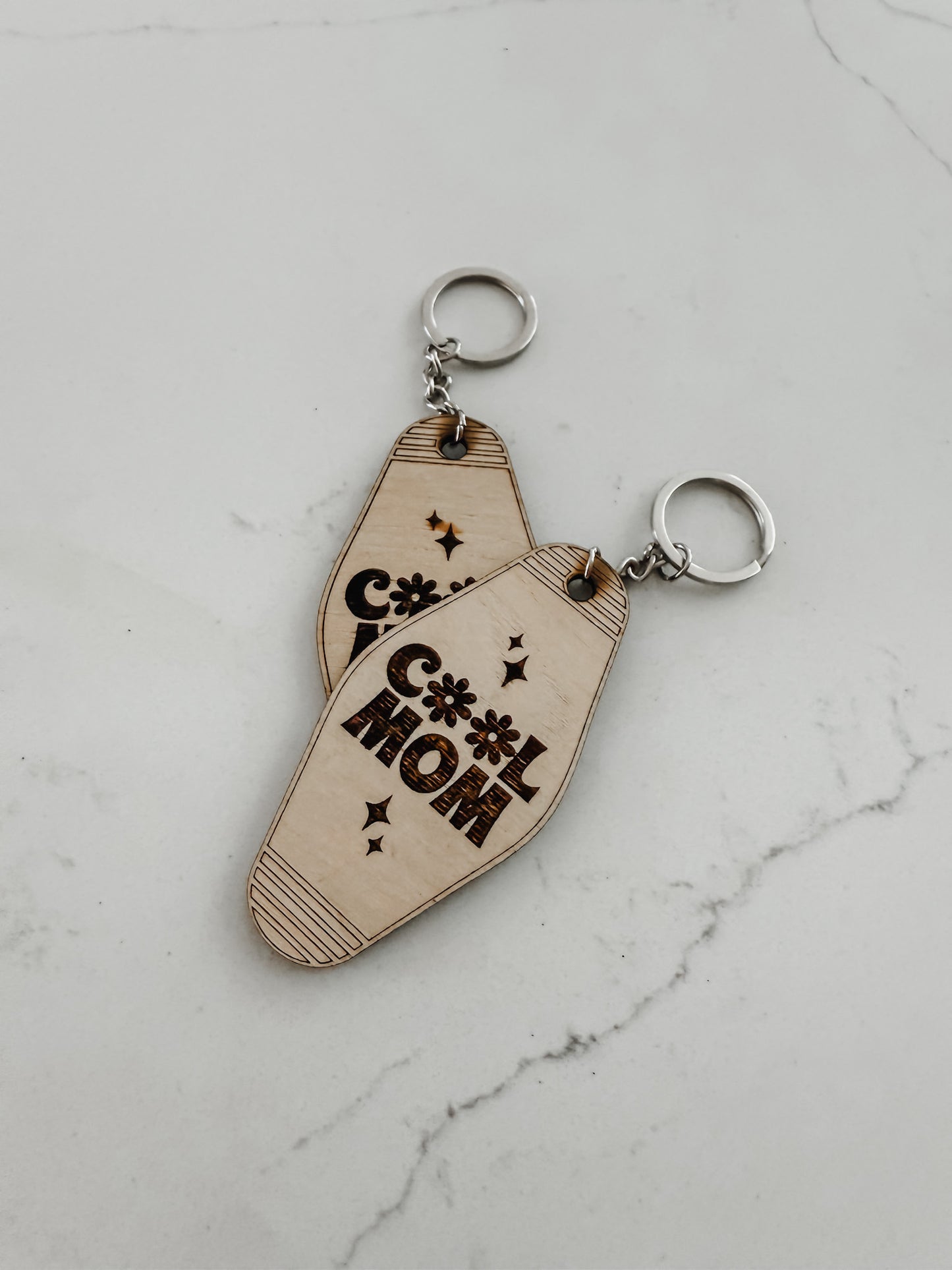 Wooden Mom - Keychain