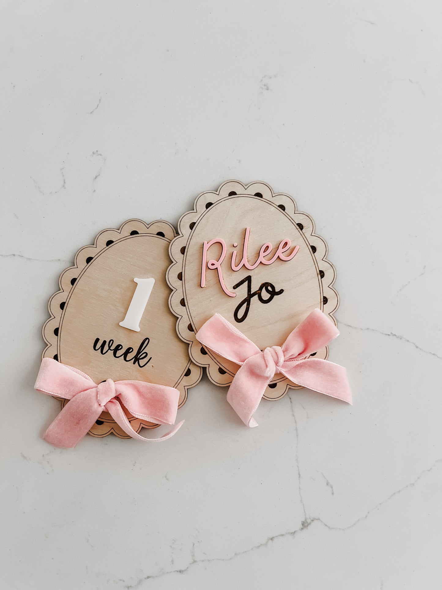 Scalloped Bow - Baby Milestone Boards