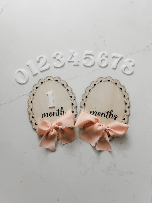 Scalloped Bow - Baby Milestone Boards